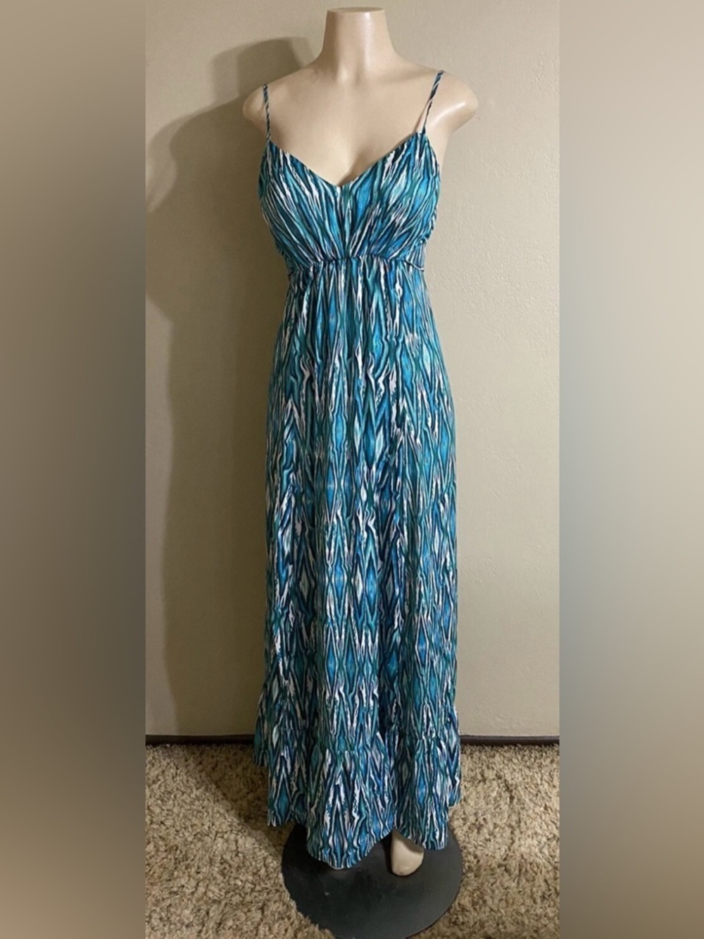 CV by Cynthia Vincent Blue Patterned Spaghetti-Strap Maxi Dress